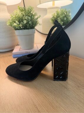Mimco Women’s Black Suede Block Heel shoes